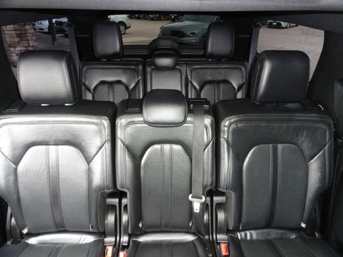 Used 2019 Ford Expedition Max Limited AWD/4WD image 14