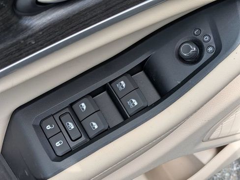 New 2026 Jeep Grand Cherokee Limited AWD/4WD image 23