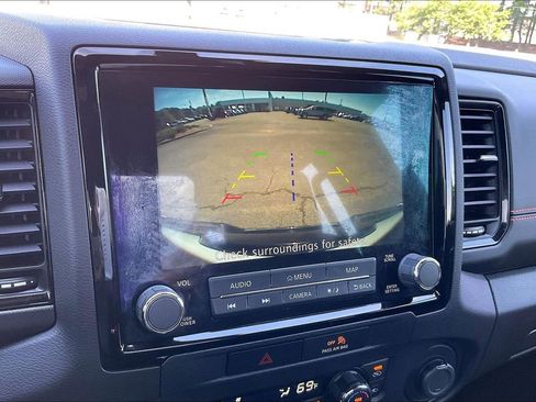 Used 2022 Nissan Frontier Pro-X RWD image 22