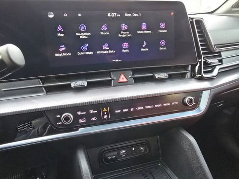 Used 2023 Kia Sportage SX image 33