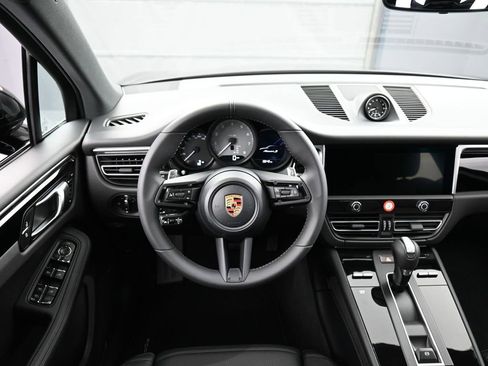 New 2026 Porsche Macan S image 18