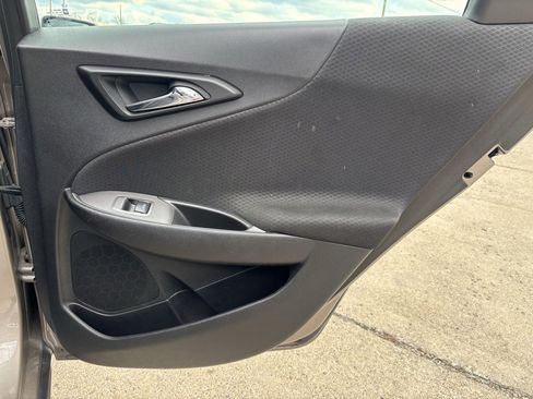 Used 2024 Chevrolet Malibu LT image 24