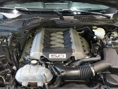 Used 2015 Ford Mustang GT Premium RWD image 40