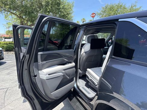 Used 2025 Cadillac Escalade IQ Luxury 1 w/ Smart Trailering package AWD/4WD image 14