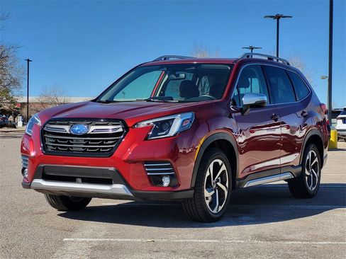 Used 2022 Subaru Forester Touring image 4