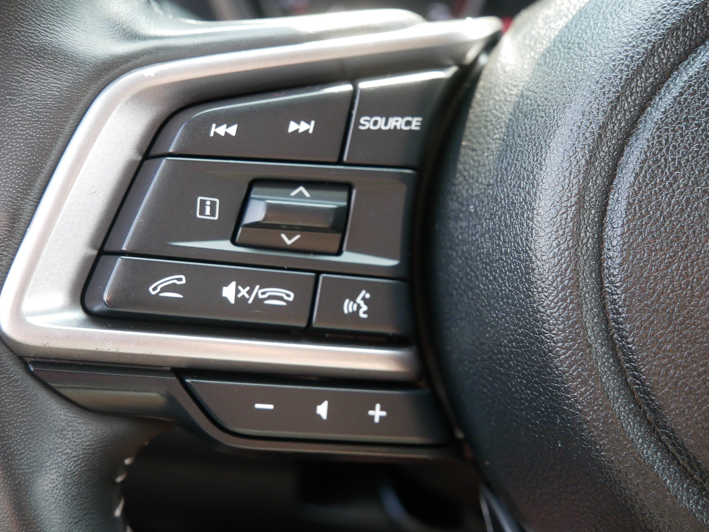Used 2023 Subaru Ascent Touring AWD/4WD image 33