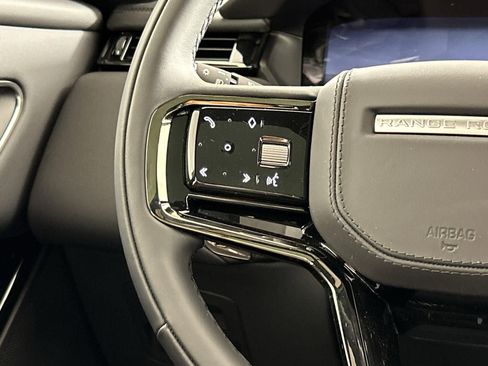 Used 2026 Land Rover Range Rover Velar Dynamic SE image 12