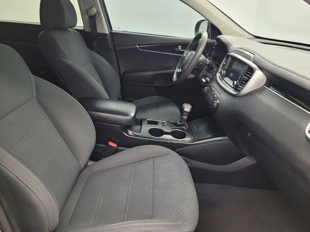 Used 2020 Kia Sorento FWD V6 image 21