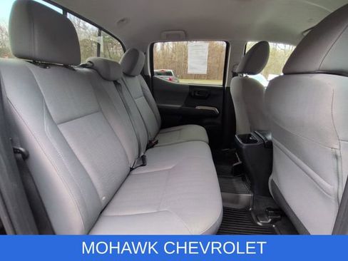 Used 2019 Toyota Tacoma SR5 image 25