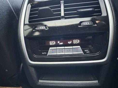 Used 2022 BMW X5 xDrive40i w/ Premium Package image 19