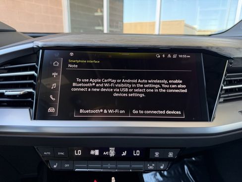 Used 2024 Audi Q4 e-tron Premium image 21