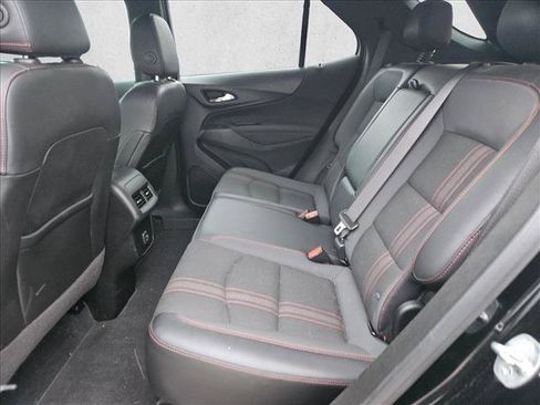 Used 2022 Chevrolet Equinox RS FWD image 7