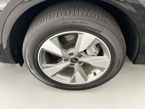 Used 2023 Audi Q5 2.0T Premium AWD/4WD image 11