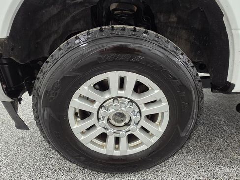 Used 2022 Ford F250 XL w/ Power Equipment Group AWD/4WD image 29