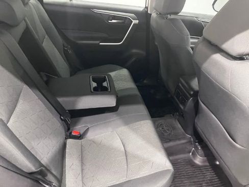 Used 2021 Toyota RAV4 XLE w/ XLE Grade Weather Package image 33