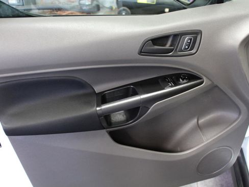 Used 2022 Ford Transit Connect XL image 17