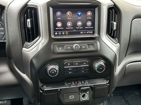 Used 2020 Chevrolet Silverado 1500 Custom w/ Custom Value Package AWD/4WD image 12