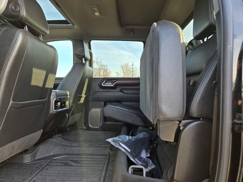 Used 2025 GMC Sierra 2500 Denali image 28