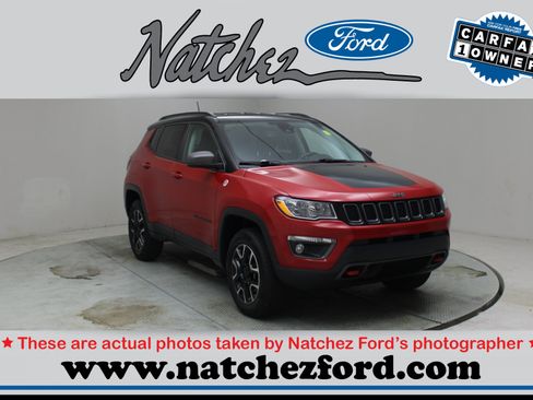 Used 2021 Jeep Compass Trailhawk image 1