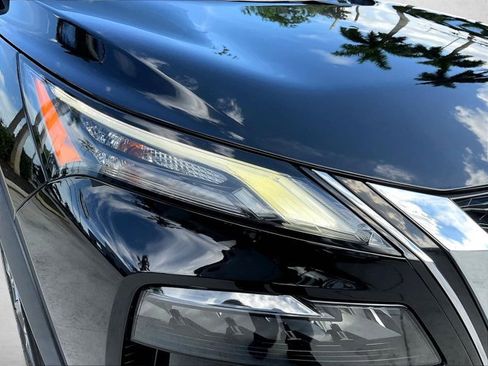 Used 2023 Nissan Rogue S FWD image 27