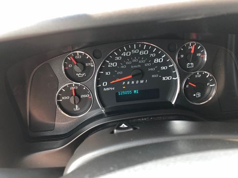 Used 2023 GMC Savana 2500 Extended w/ Driver Convenience Package RWD image 34