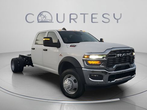 New 2025 RAM 4500 Tradesman AWD/4WD image 4