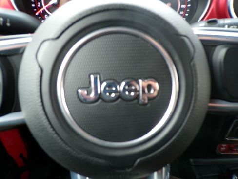 Used 2021 Jeep Wrangler Unlimited Rubicon w/ Cold Weather Group image 22