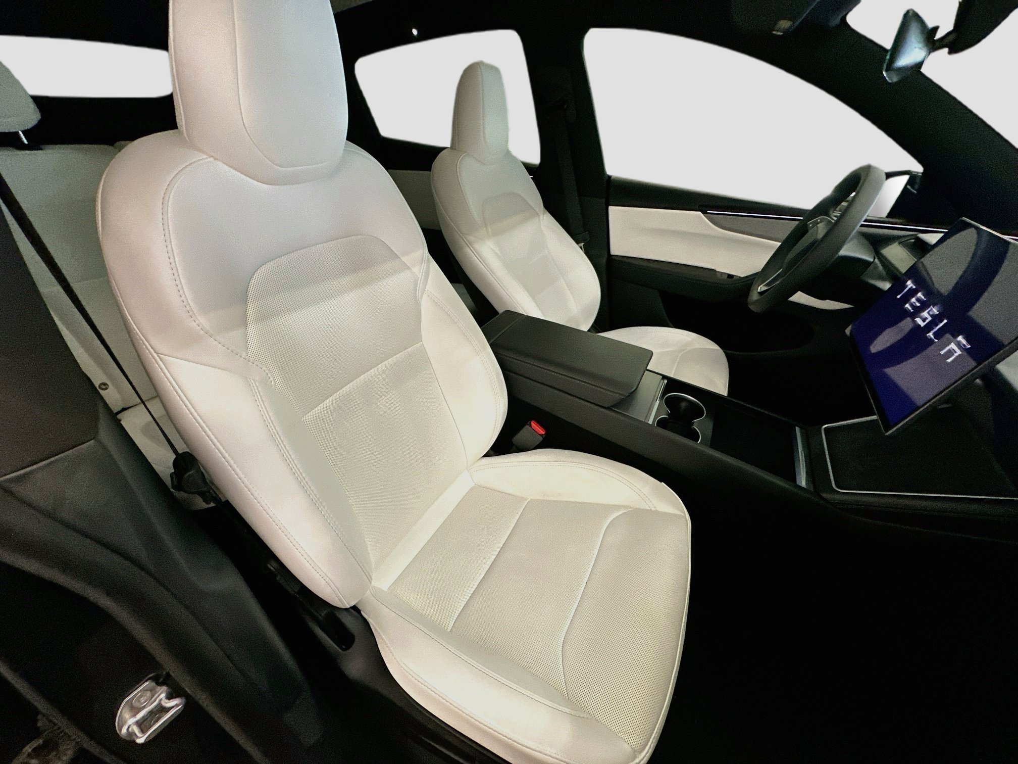 Used 2026 Tesla Model Y AWD image 34