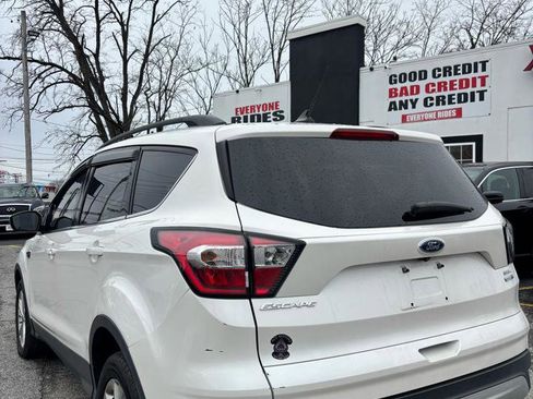 Used 2018 Ford Escape SEL w/ Ford Safe & Smart Package AWD/4WD image 4