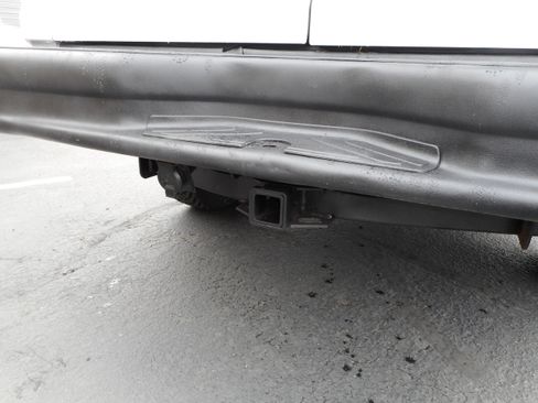 Used 2003 Ford E-250 and Econoline 250 4x4 Cargo Van Rear A/C Shelfs image 5