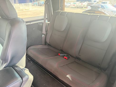 Used 2023 Jeep Wrangler Rubicon AWD/4WD image 25