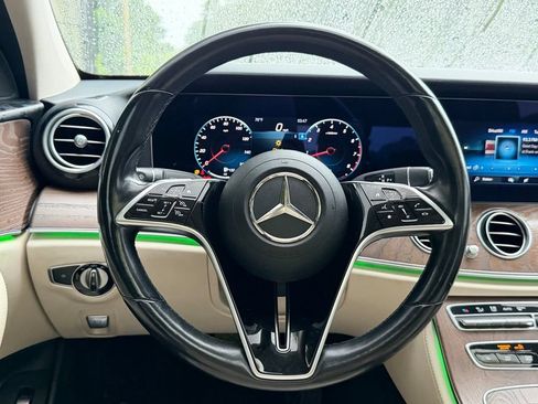 Used 2022 Mercedes-Benz E 350 4MATIC Sedan image 40