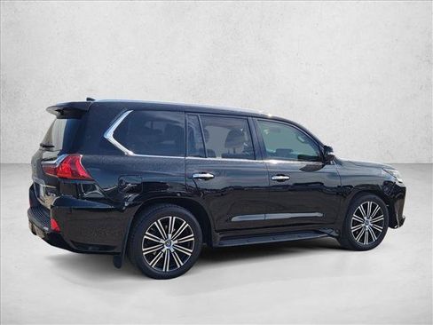 Used 2019 Lexus LX 570 4WD image 4