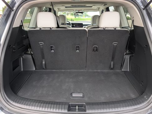 Certified 2023 Kia Telluride S w/ S Sunroof Package AWD/4WD image 18