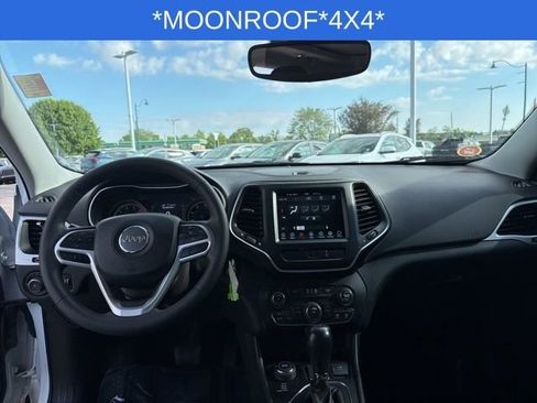 Used 2022 Jeep Cherokee Latitude w/ Sun & Sound Group AWD/4WD image 21