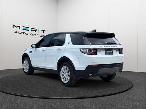 Used 2019 Land Rover Discovery Sport SE AWD/4WD image 7