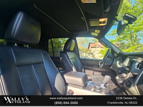 Used 2017 Ford Expedition Limited w/ Equipment Group 301A AWD/4WD image 12