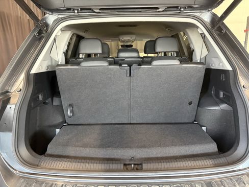Used 2024 Volkswagen Tiguan Wolfsburg Edition FWD image 30