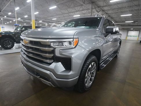 Certified 2024 Chevrolet Silverado 1500 High Country w/ Technology Package AWD/4WD image 12