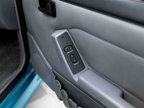 Used 1993 Ford Mustang Cobra RWD image 55