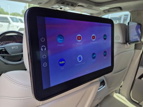 Certified 2025 Cadillac Escalade Sport Platinum w/ LPO, ONYX Package AWD/4WD image 15