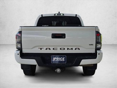 Used 2022 Toyota Tacoma TRD Off-Road w/ Technology Package AWD/4WD image 6