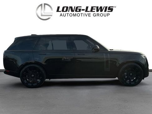 Used 2023 Land Rover Range Rover Long Wheelbase SE image 8