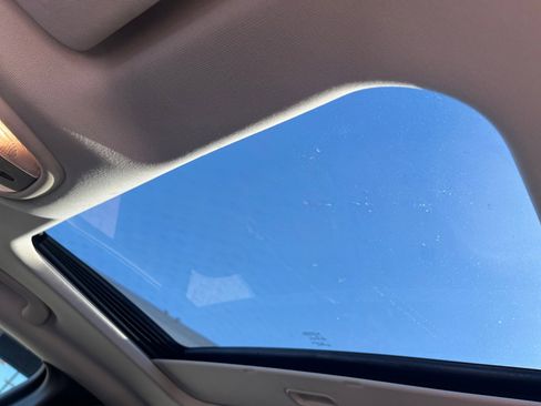 Used 2015 Chrysler 200 Limited w/ Convenience Group image 33