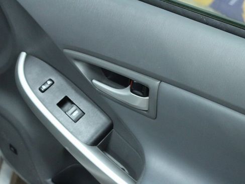 Used 2011 Toyota Prius Four w/ Solar Roof Pkg image 6