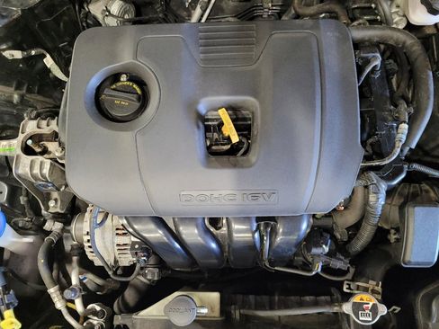 Used 2023 Kia Forte LXS FWD image 30