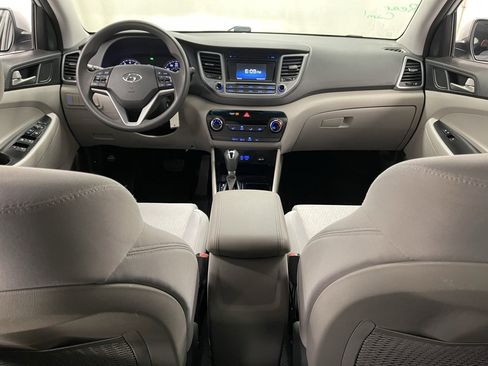 Used 2018 Hyundai Tucson SE image 30