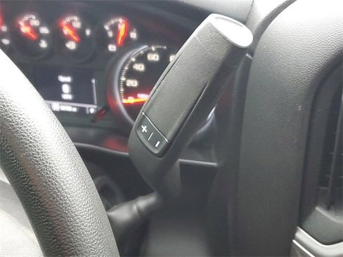 Used 2019 Chevrolet Silverado 1500 Custom Trail Boss w/ Infotainment Package image 15