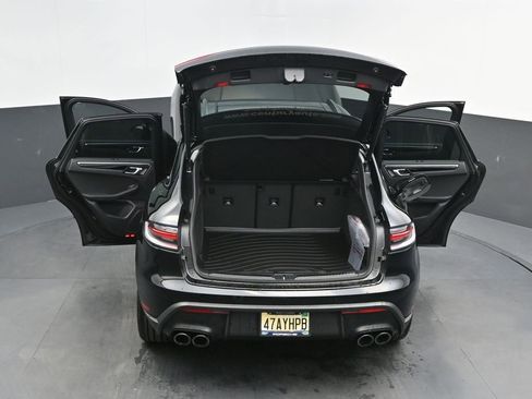 New 2026 Porsche Macan AWD/4WD image 40