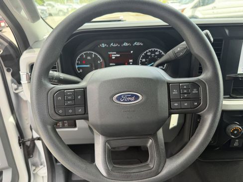 Used 2025 Ford F250 XLT AWD/4WD image 19
